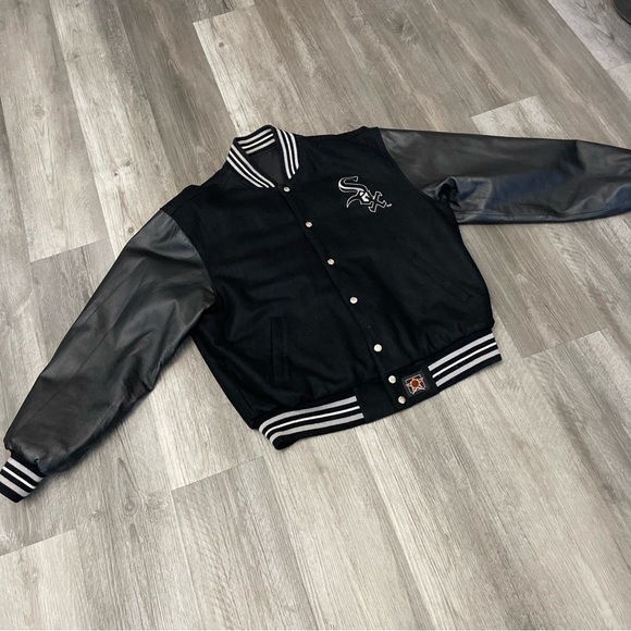 Jeff Hamilton Other - Vintage white Sox varsity jacket reversible size xl brand JH